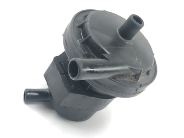 Honda NX 650 Dominator RD02 [1994] - Crankcase ventilation - 0