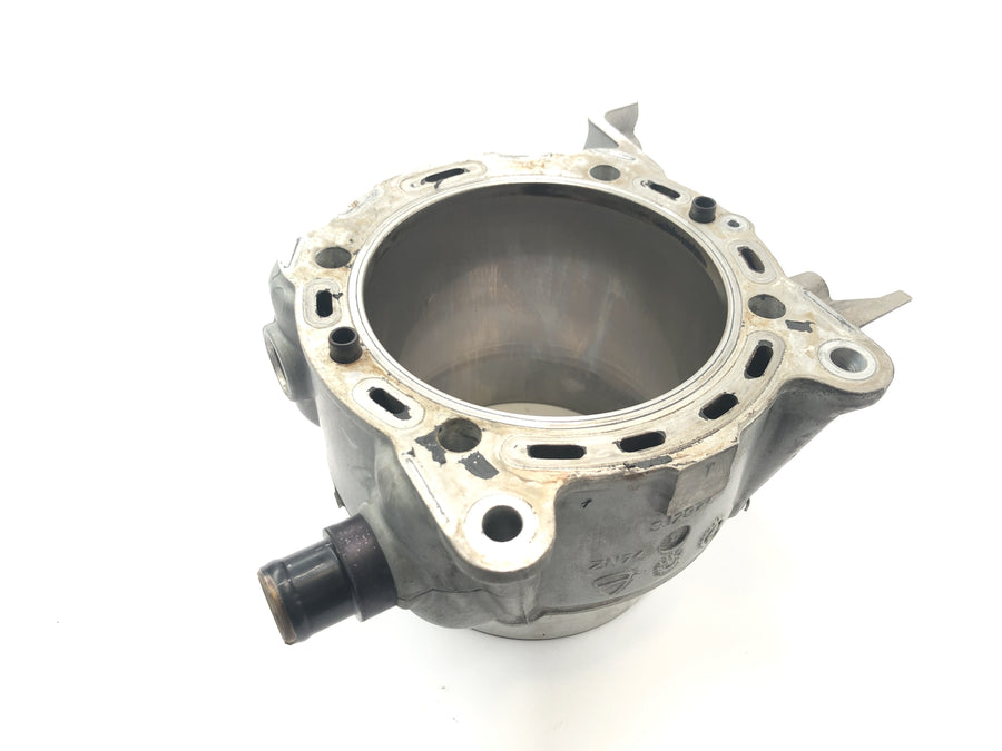 Ducati Multistrada 1200 S Touring [2009] - Cylinder with rear piston