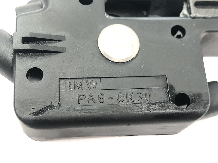 BMW R 1150 R R21 [2001] - Throttle cable distributor