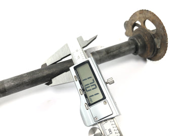 Honda XR 600 R PE04 [1992] - Rear wheel axle axle wheel axle with chain tensioner - 0