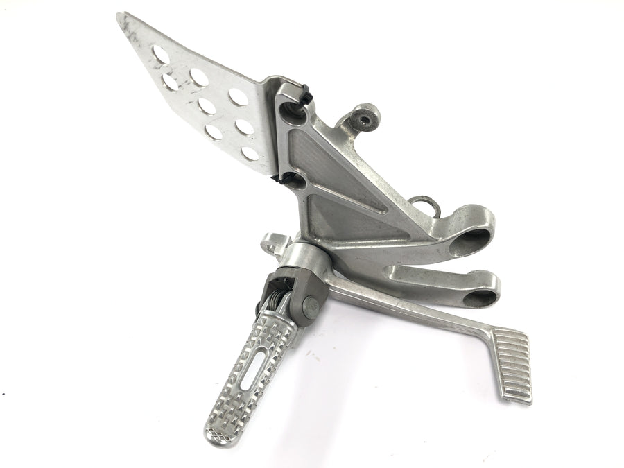 Honda CBR 600 RR PC37 [2004] - Front right footrest system with brake pedal