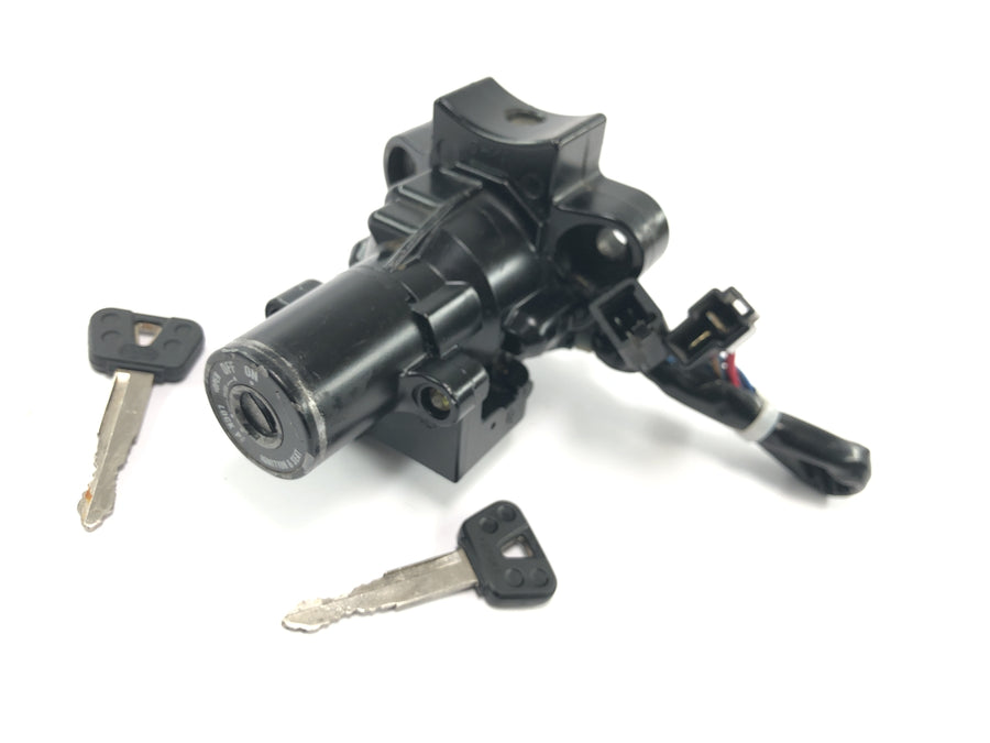 Yamaha XV 1600 Wild Star VP08 [2002] - Ignition lock with 2 keys