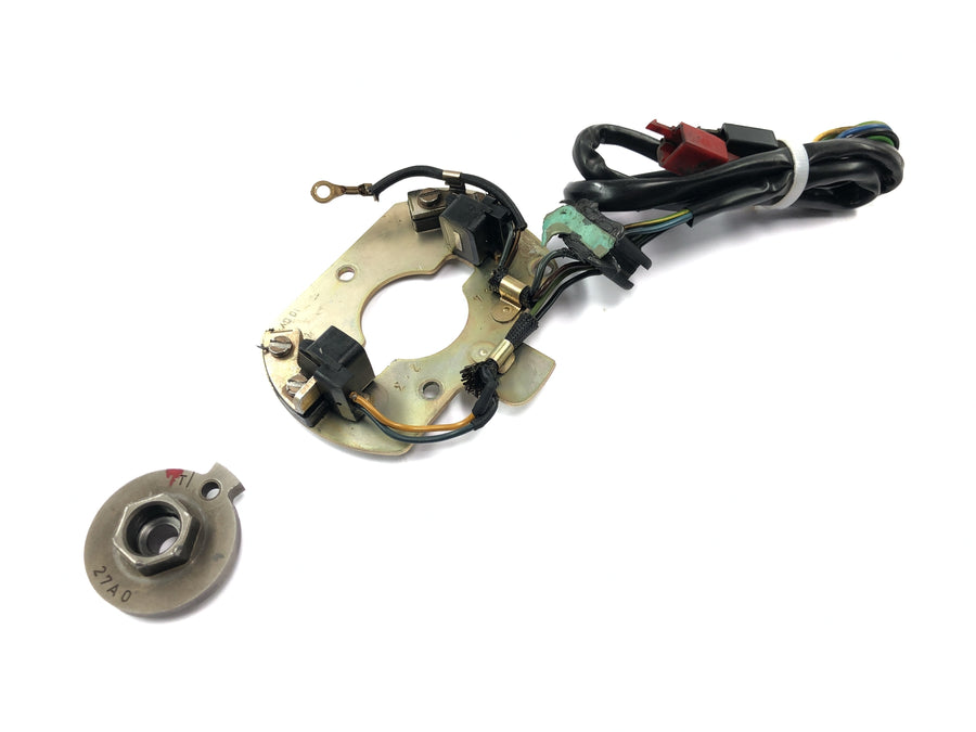 Suzuki GSX R 1100 GU74C [1987] - Pick-up sensor ignition pulse generator ignition sensor ignition