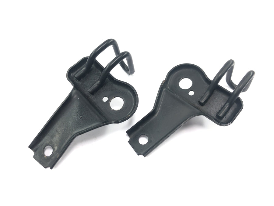 Triumph Daytona 1200 T300D [1994] - Rear indicator mount, luggage hook