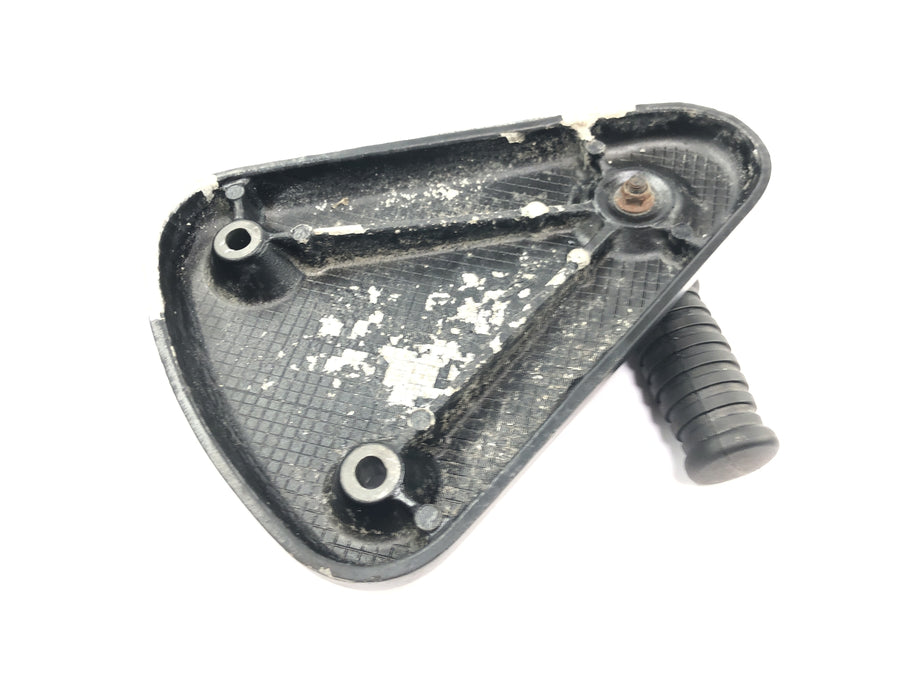 Triumph Speedmaster 900 [2003] - Pillion footrest rear left footrest