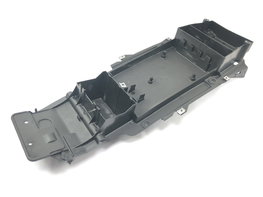 Aprilia Mille RSV 1000 ME [1999] - Rear substructure battery box rear lower fairing