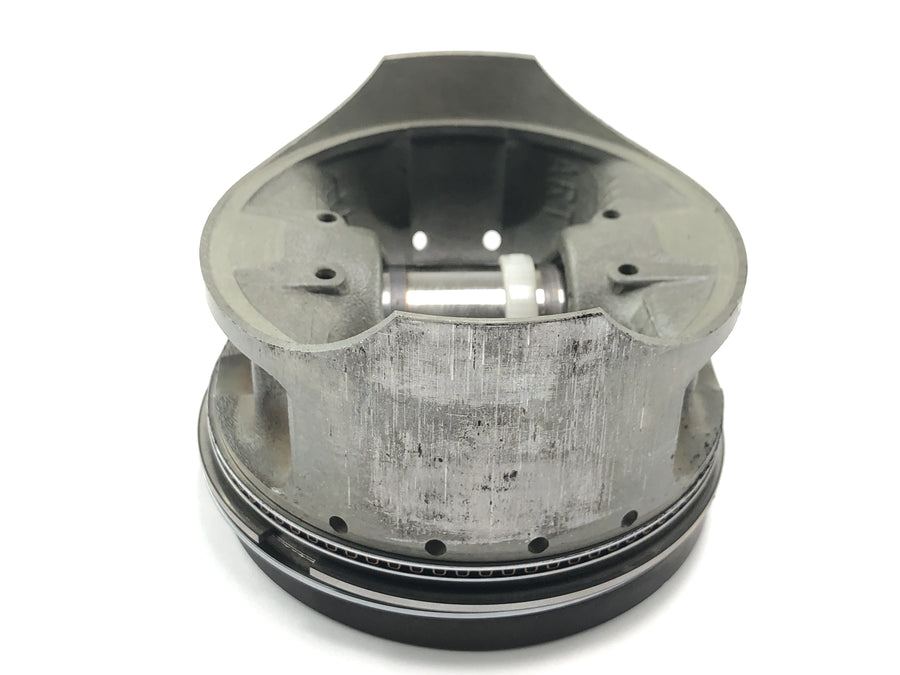 Yamaha XVS 650 4VR [1997] - Cylinder with piston at the front
