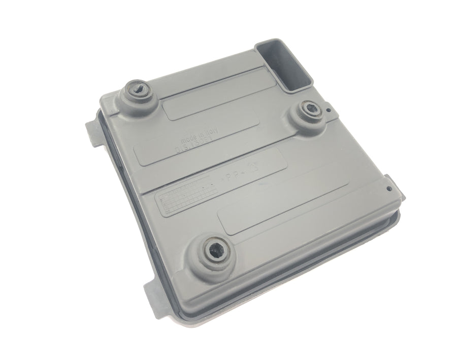 Aprilia Mille RSV 1000 ME [1999] - Storage compartment control unit compartment