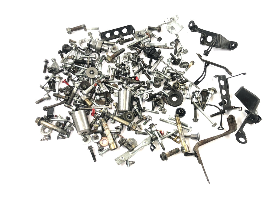 Honda CBR 900 RR SC28 [1995] - screw set fastening material small parts remaining parts mixed lot