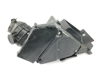 Yamaha DT 125 R DE03 [2000] - Air filter box Air filter housing Intake air box