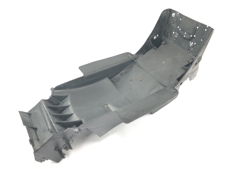 Honda CBR 900 RR SC28 [1995] - Rear fender inner fender rear wheel cover battery compartment