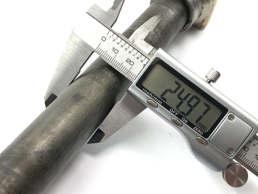 Suzuki RM Z 250 RJ41A [2007] - rear wheel axle rear axle