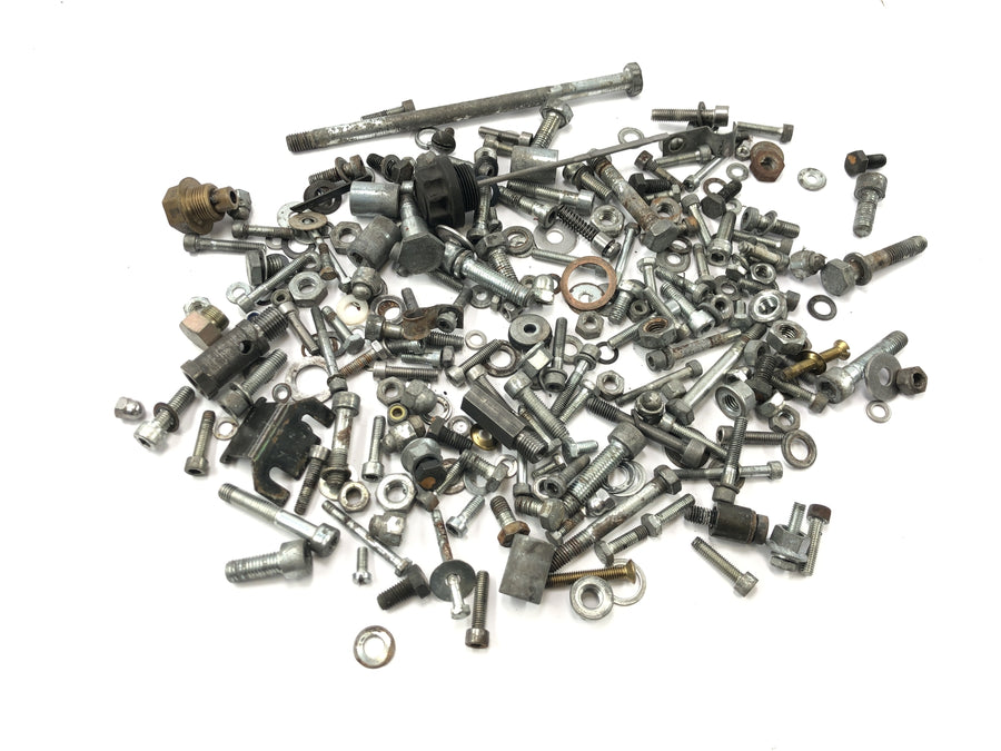 Moto Guzzi V65 Custom [1985] - screws remaining parts mixed lot
