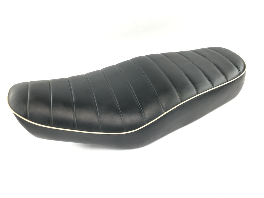 Kawasaki W 650 EJ650A [1999] - Seat seat pad black