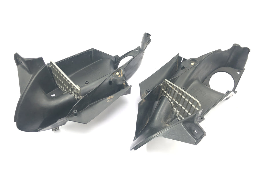 Aprilia Mille RSV 1000 ME [1999] - Air intake air duct fairing at the front