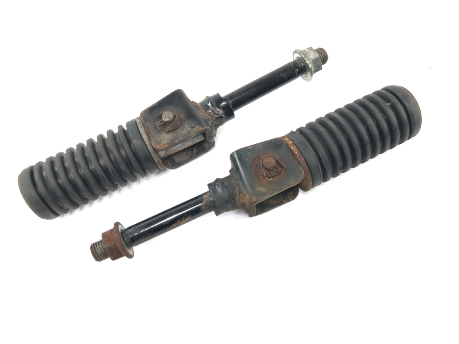 Honda XL 250 R MD03 [1993] - Rear passenger footrest folding pair