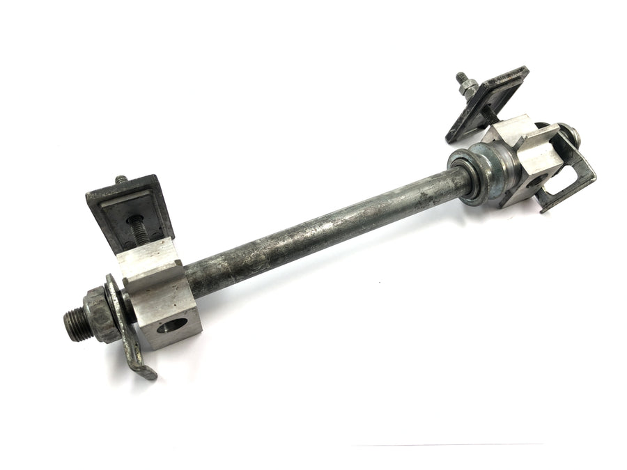 Suzuki GSX R 1100 GU74C [1987] - Rear axle thru axle