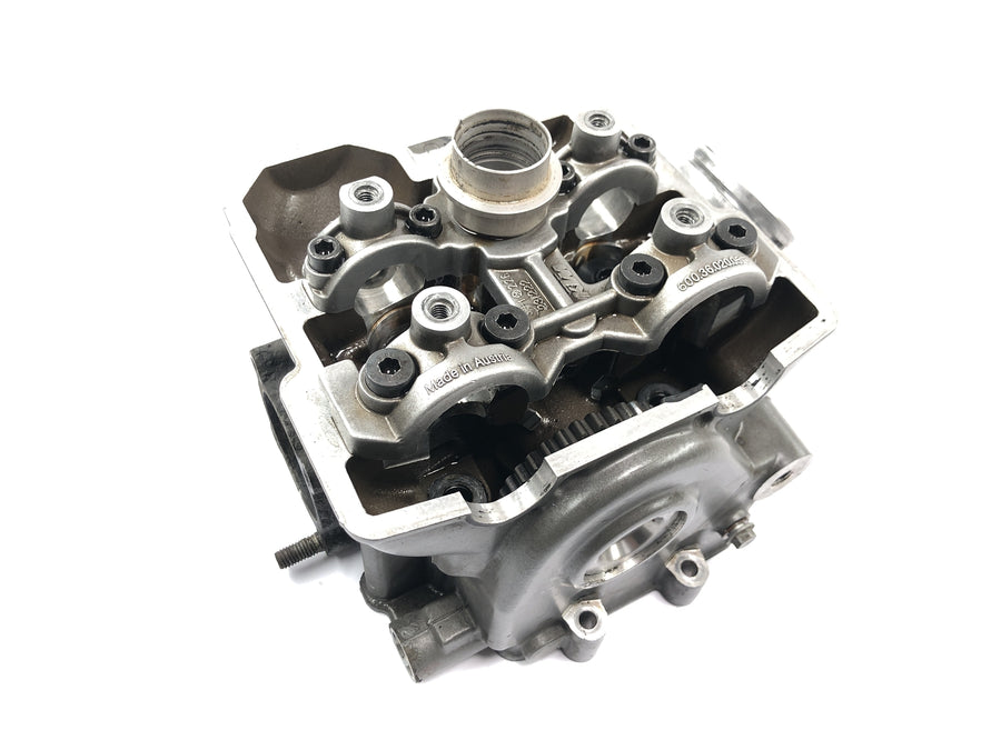 KTM 950 Adventure LC8 [2004] - cylinder head valve head front