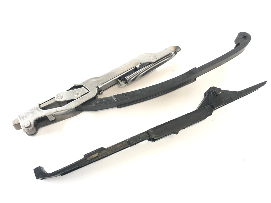 Honda XRV 750 Africa Twin RD04 [1993] - Tensioner and guide rail timing chain cylinder rear