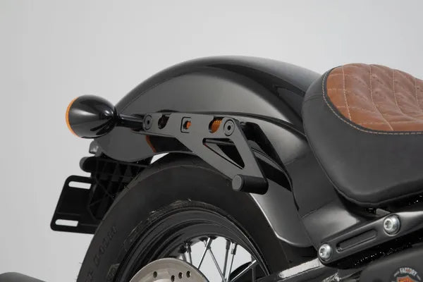 Harley-Davidson Softail Slim 107 [2018–2021] – SLH Seitenträger rechts