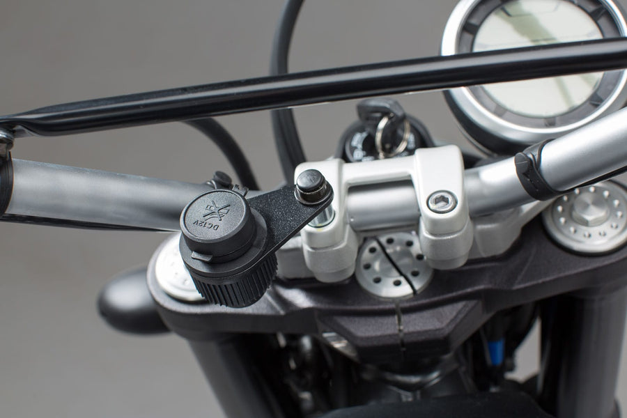 [SW-MOTECH] - Mounting plate for cigarette lighter M8 – picture 2