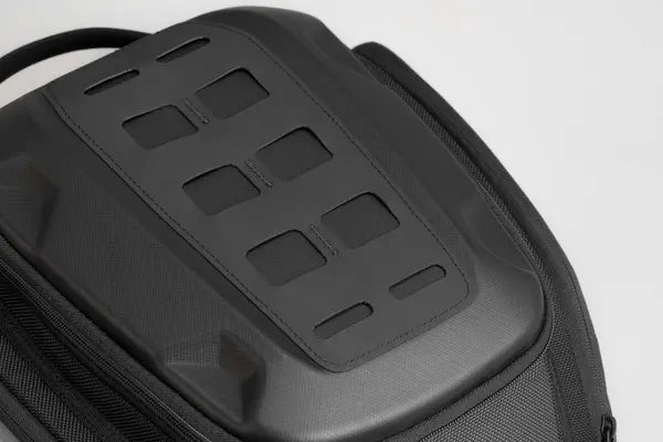Royal Enfield Interceptor 650 [SW-MOTECH] – PRO City Tank Bag (11-14 Liters)
