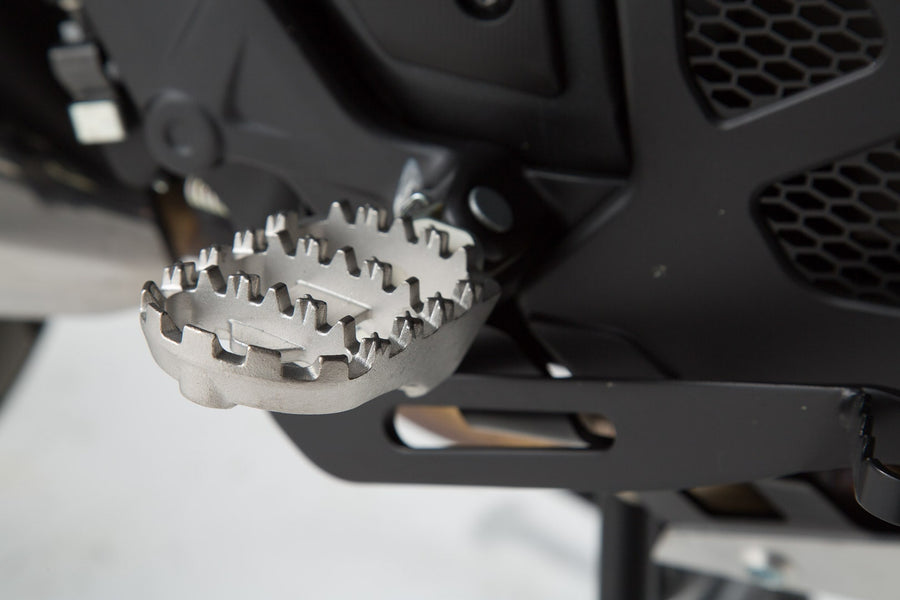 Honda VFR 1200 X Crosstourer [2019-2020] - ION footrest – picture 1