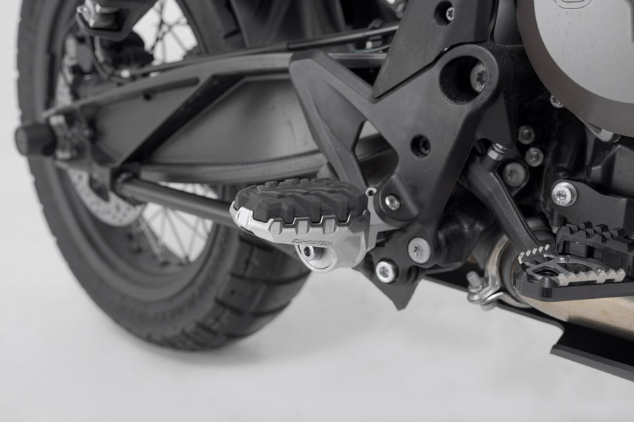 KTM 990 Adventure S [2006] - EVO footrest kit – picture 1