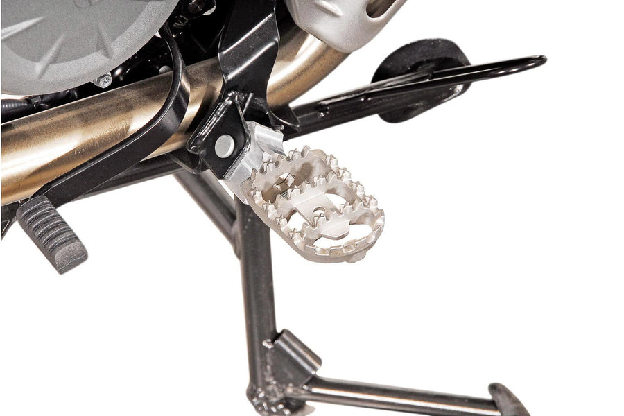 BMW G 650 GS [2011-2016] - ION footrest kit – picture 4
