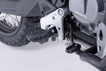 CFMOTO 800 MT-X [2025-2026] - EVO footrest set, version FRS.10.112.10000/B – picture 2