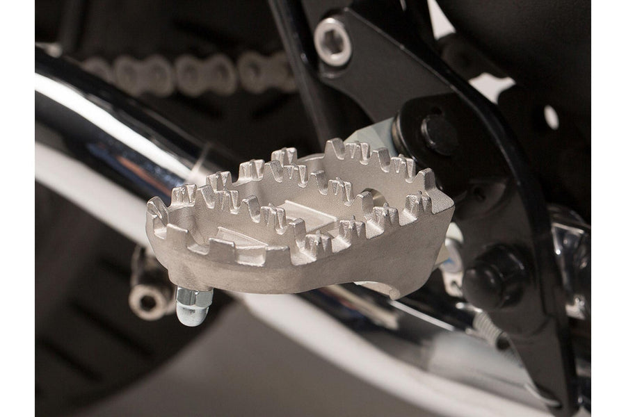 Triumph Scrambler 865 [2012-2015] - ION footrest kit – picture 5
