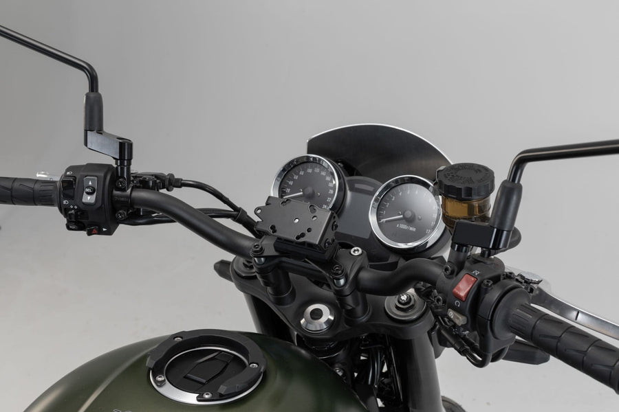 Kawasaki Z 900 RS [2020-2024] - Navi holder in the cockpit - picture 1