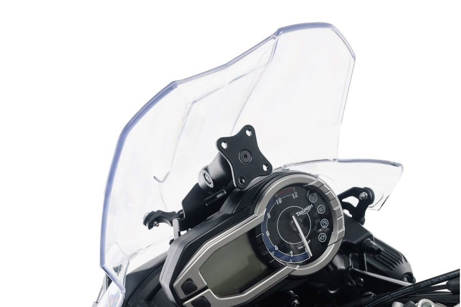 Triumph Tiger 800 XCA [2015] - navigation holder in the cockpit – picture 5