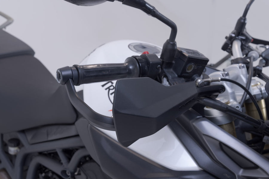 Triumph Tiger 800 XCX [2019] - Sport hand protector kit – image 4