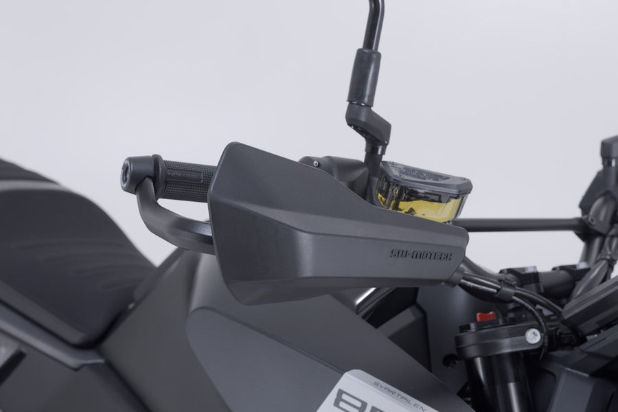 Husqvarna Svartpilen 801 [2024] - Sport hand protector kit – picture 3