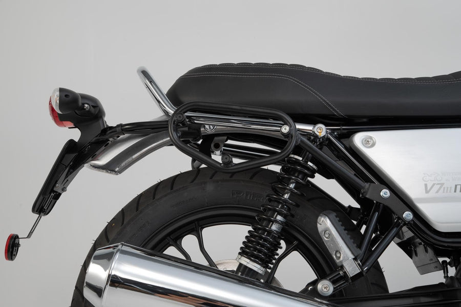 Moto Guzzi V7 III 750 Anniversario [2017] - Legend Gear LC2 side bag system – picture 5