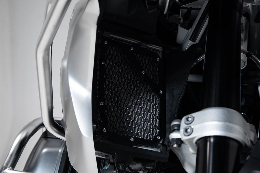BMW R 1200 GS [2017-2019] - radiator cover – picture 4