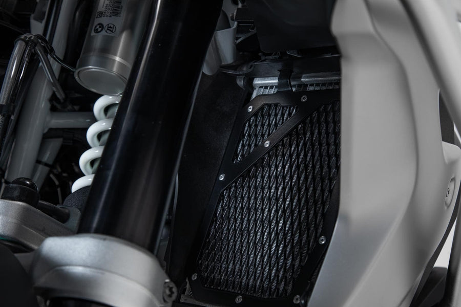 BMW R 1200 GS [2017-2019] - radiator cover – picture 5