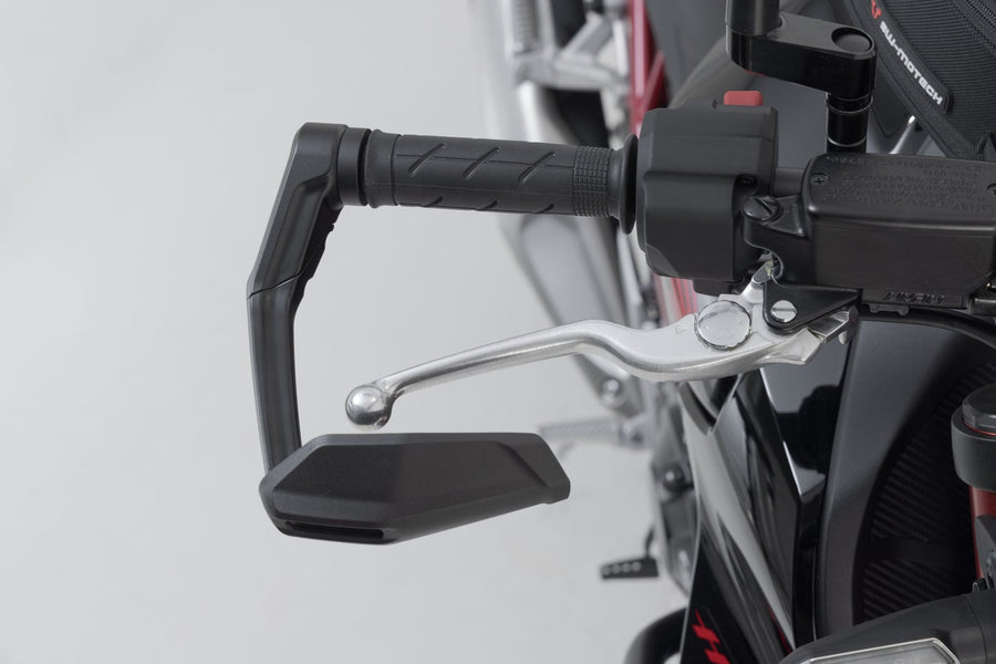 Honda CB 750 Hornet [2023-2024] - lever protector with wind deflector - picture 8