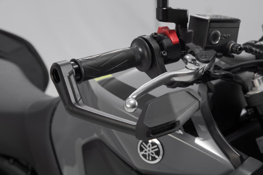 Yamaha MT-09 [2021] - lever protector with wind deflector - picture 4