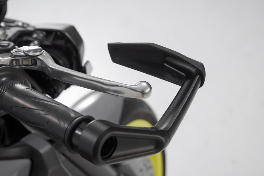 Yamaha MT 07 [2023-2024] - lever protector with wind deflector - picture 7