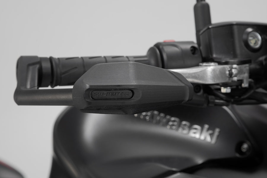 Kawasaki Z 400 [2024-2026] - lever guards with wind protection - picture 2