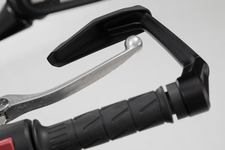 Kawasaki Z 400 [2024-2026] - lever guards with wind protection - picture 5
