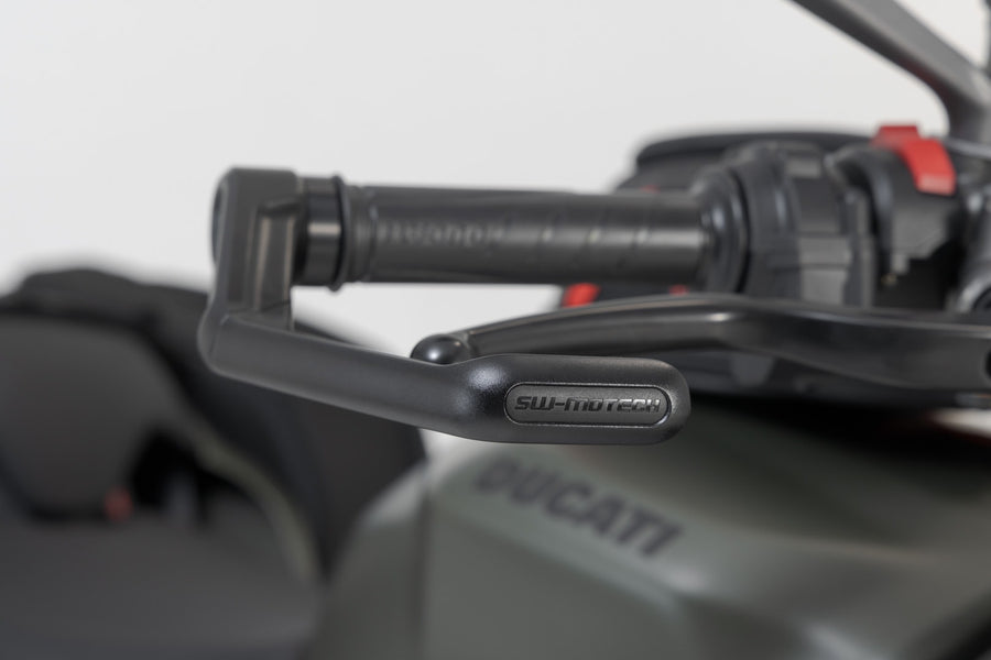 Triumph Daytona 660 [2024-2026] - Lever guards - picture 3