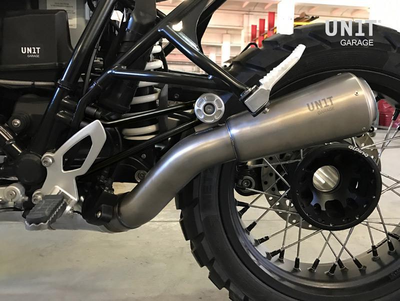 BMW R nineT 1200 Urban G/S (hoher Auspuff) [2017-2023] - niedriger Schalldämpfer + Unterstützung