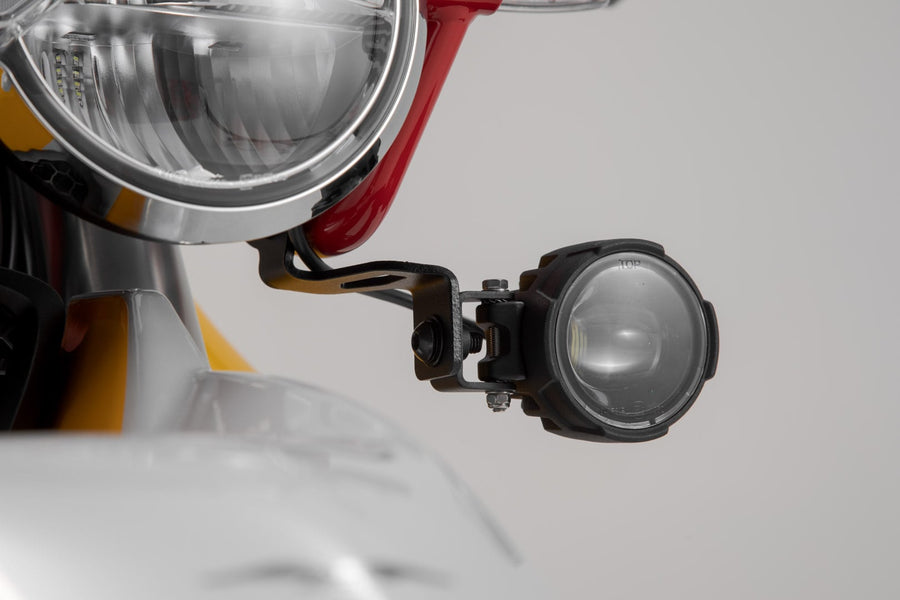 Moto Guzzi V 85 850 TT [2018-2024] - Headlight holder – picture 1