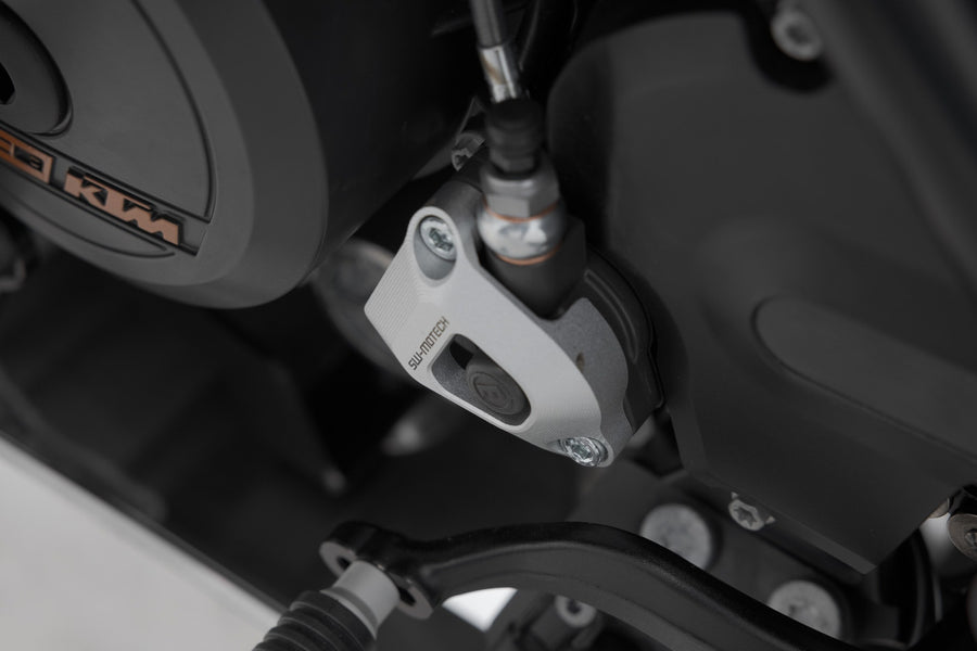 KTM 1290 Super Adventure R [2024] - clutch slave cylinder protection - picture 4